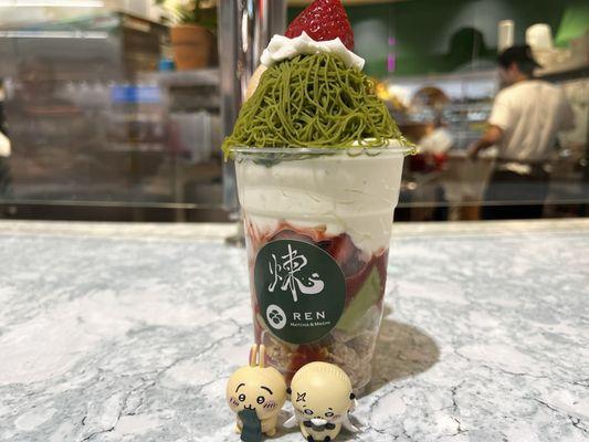 Got their parfait, here's a photo of the dessert with my chiikawa figures. 9/10 yummy :o