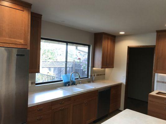 Sink wall with new cabs