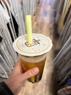 Peach fruit tea with boba