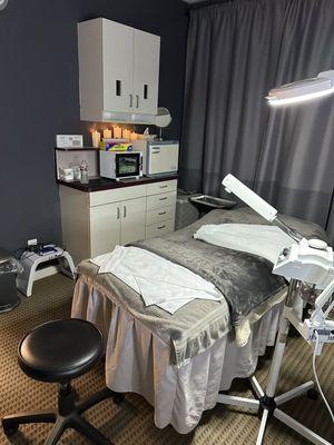 Facial room