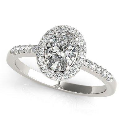 Oval diamond engagement ring