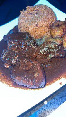 Oxtails, rice and peas, plantains