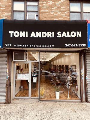 Storefront of the Hair Salon