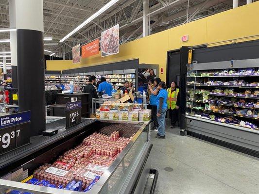 pickers standing not picking orders that are VERY overdue.