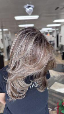 Highlights and color with long layers and blowout