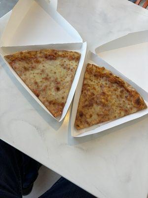 Cheese Pizza slices New York style