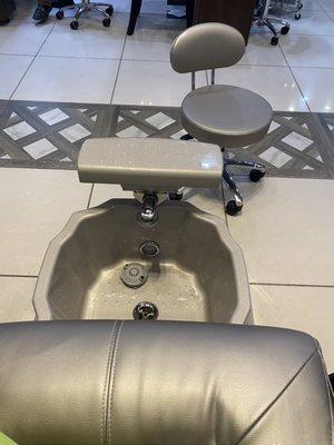 Pedi station