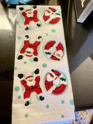 Christmas kitchen towels from Kohl's. Posted with review 12/01/22