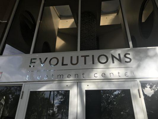 Entrance door - Evolutions Treatment Center Miami