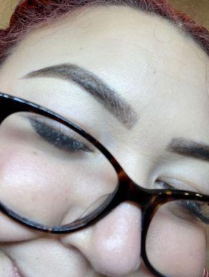 My perfect brows thanks to Vivianna. It's so easy to fill in now.