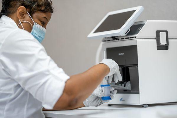 SmartMED has a molecular lab onsite, providing patients with a quick and accurate diagnosis.