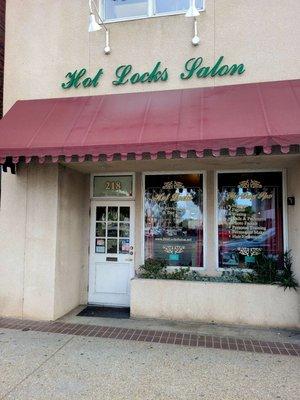 Hot Locks Salon