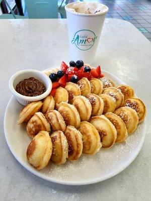 Mini Pancakes with Nutella