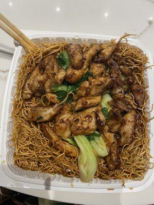 Minute chicken on crispy noodle