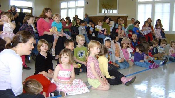 Awaiting a Thistle Theatre puppet show