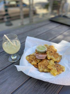 Tostones. Mucho bueno!