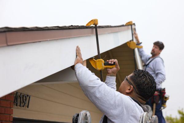 REPLACING DAMAGED FASCIA BOARDS