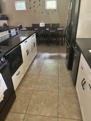 microwave on the left, diswasher on the right - he brought parts and repaired both in no time!