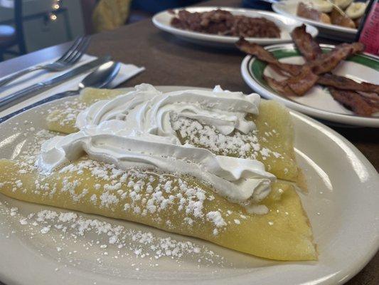 Custard crepe