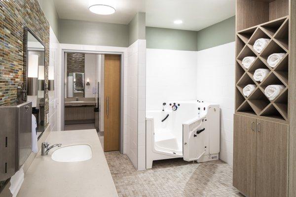 Our center has showers and easy access bathtubs for seniors whose care plan requires these services.