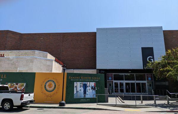 Entrance to the store