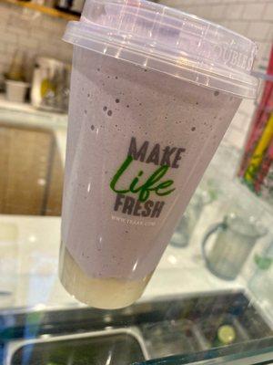 Taro Smoothie with lychee jelly