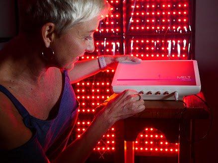 Lipomelt fat melting system using LED red and infrared lights