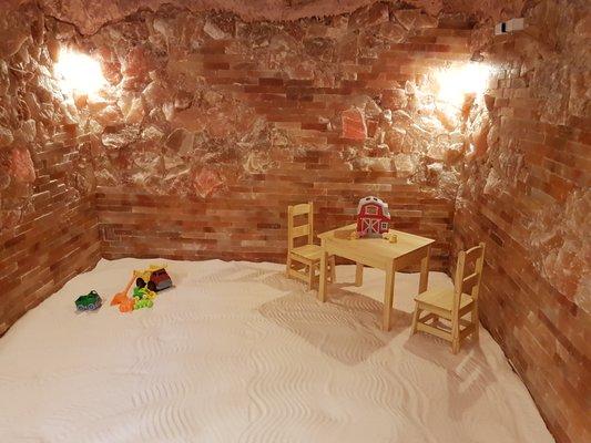 Little Cave, set up for kids' session