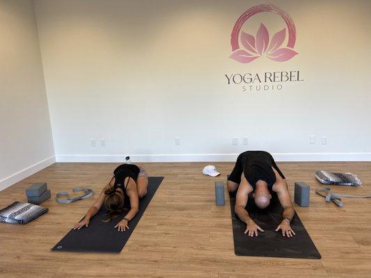 Boutique Yoga Studio in the heart of La Canada Flintridge. We offer yoga, massage, energy healing and hypnotherapy.