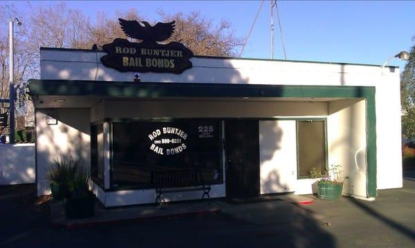 Here to serve all of Sonoma county. Bail bonds specialists in Santa Rosa.