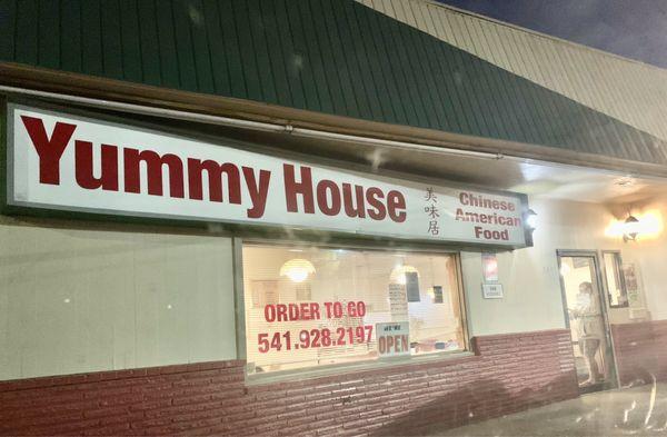 Yummy House