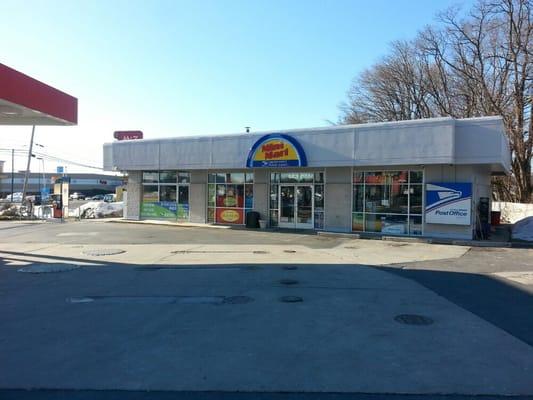 This is the main entrance to the U.S. Post Office or the Sunoco Mini Mart! They are both under one roof!