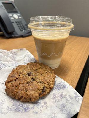 iced cappuccino and vanilla oatmeal raisin cookie