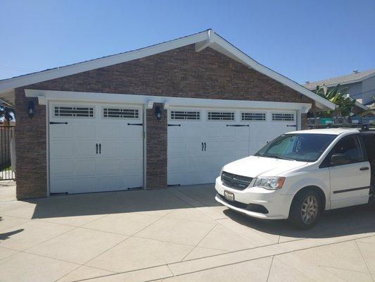 Garage doors service