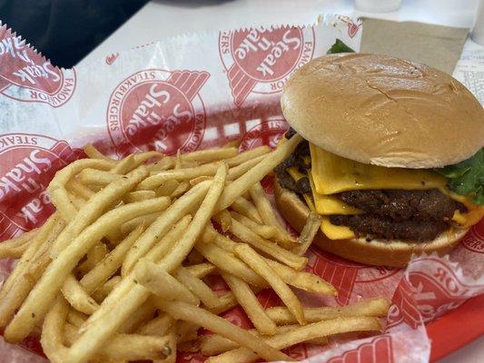 Triple Steakburger (3x cheese) Combo