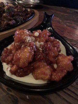 Fried shrimp balls with sauce