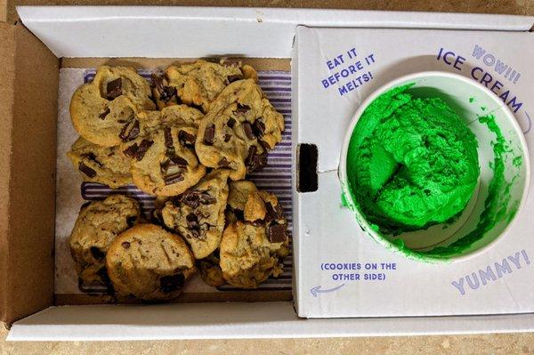 Takeaway: Lucky Lil' Dipper (Chocolate Chunk Minis with Green Buttercream Icing). #happystpatricksday