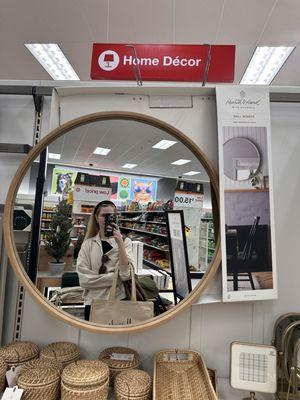 This mirror is literally fall out of the box while hug up