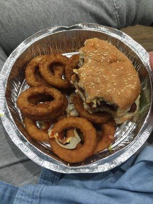 Crispy Chicken Sandwhich w/ Onion Rings