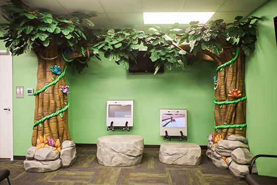 Sitting area and Video Games in the waiting room in Kentucky Dentistry for Kids.