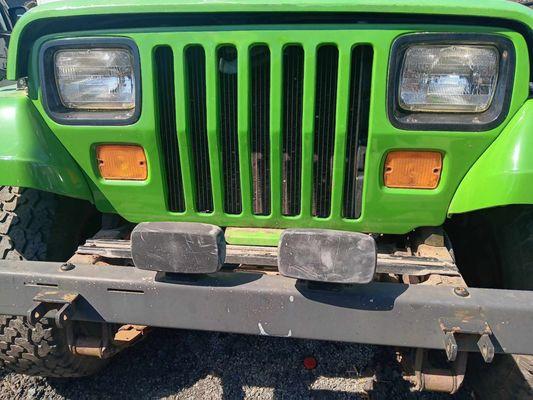 1987 Wrangler YJ
 
 FBP: Junkyardbarbie Jammin Jeeps