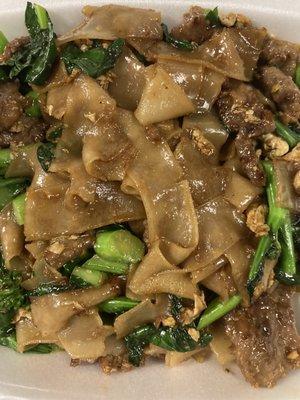 Pad see ew with beef