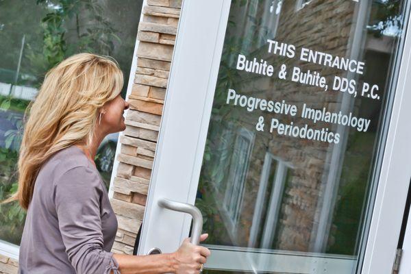 Buhite & Buhite, DDS 564 East Ridge Rd.
 Patient Entrance