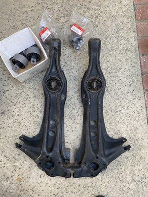 Trailing Arms of '00 Honda Civic Type R EK9