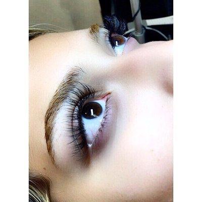 Classic lashes on a Persian princess