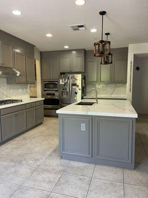 Cabinets Refinishing/Painting