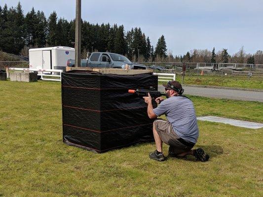 Using the bunkers and barriers to avoid getting tagged