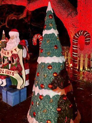 The North Pole. A Meandering Walking Trail with Cool Christmas Decorations, Music & Lights @ Holiday Road in Calabasas CA Dec. 2022