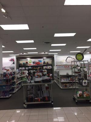 Kohl's Burlington -- 150 Lexington Street, Burlington              Interior