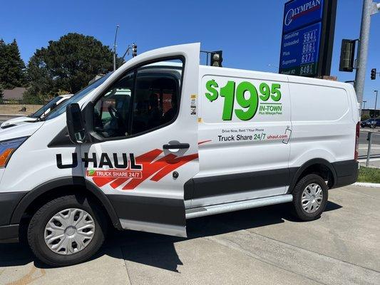 U-Haul Neighborhood Dealer